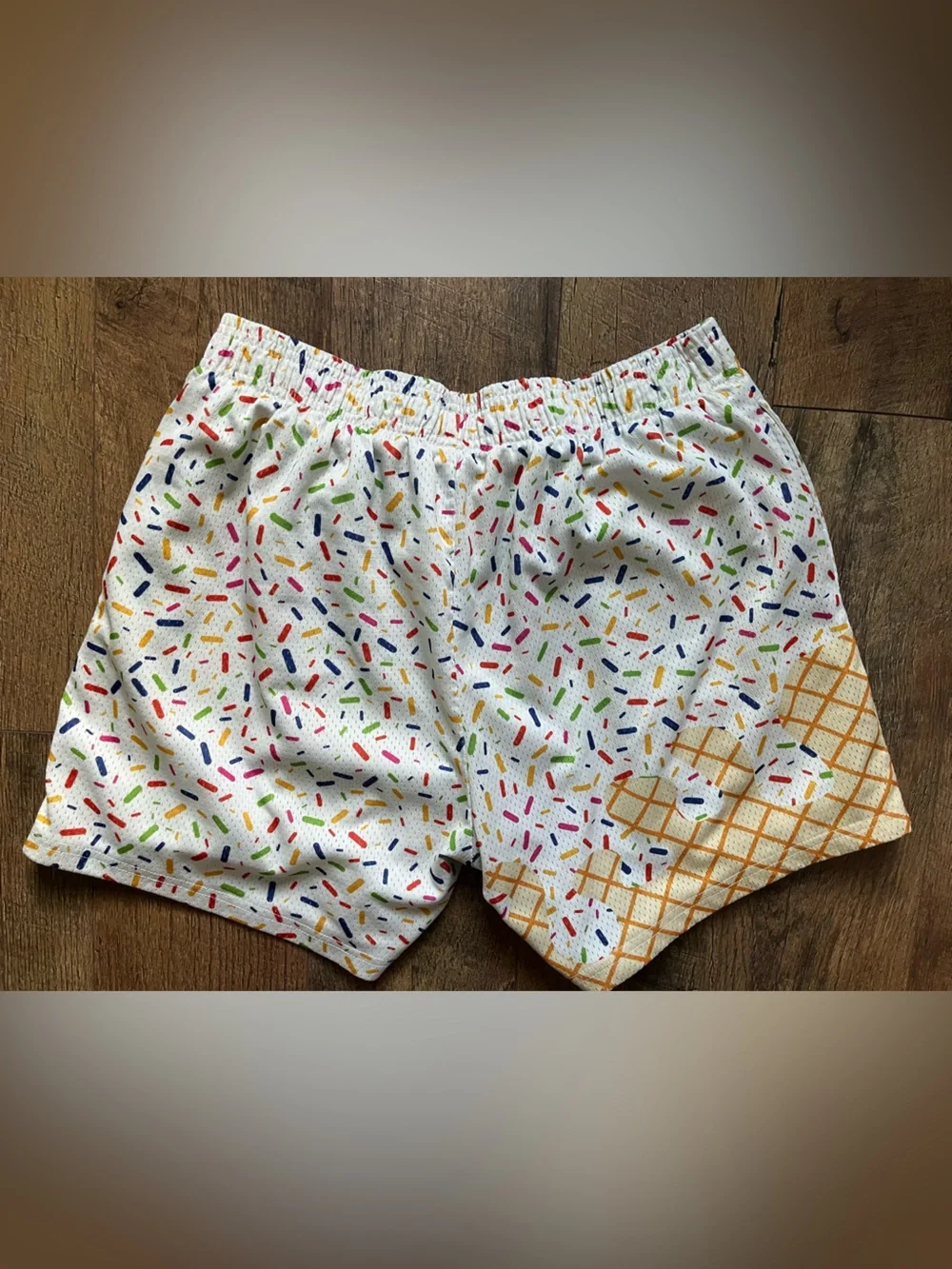 Baseball Lifestyle 101 Ice‎ Cream Shorts men’s size large